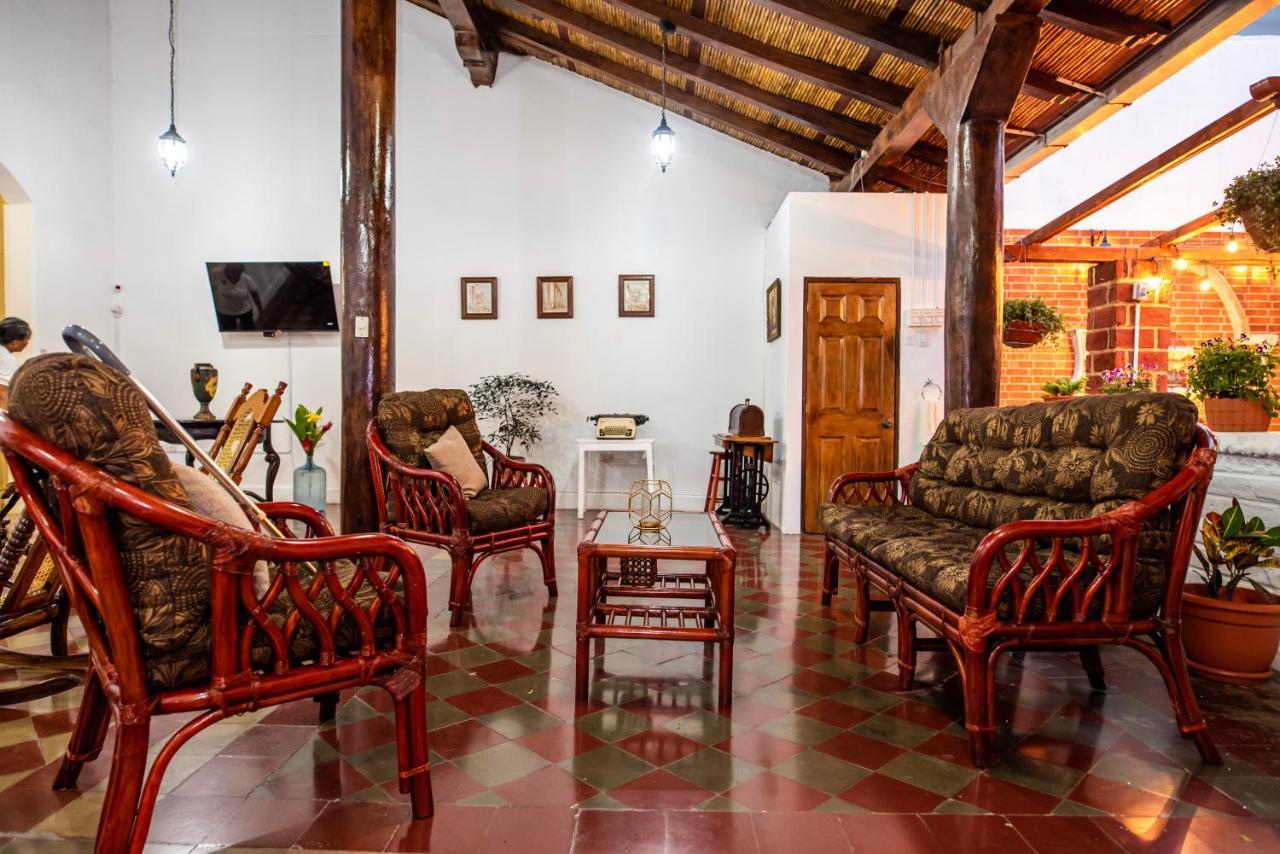 Hostal Victoria Granada Exteriér fotografie